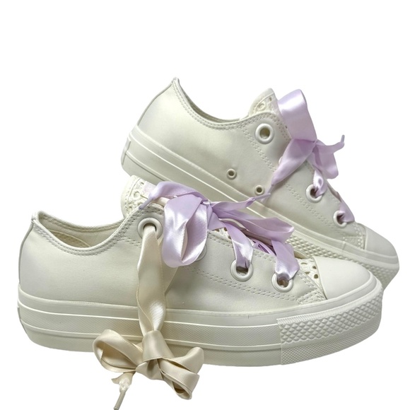 Converse Chuck Taylor Lift Platform Low Shoe Women Sneakers Egret Canvas A10301C - Picture 1 of 9